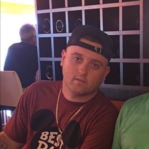 Meet your Posher, Christopher